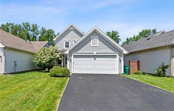 102 Cranbrook Ter, Webster, NY 14580