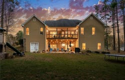 148 Early Sweet Lane, Clarkesville, GA 30523