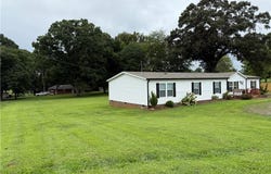 6064 NC Highway 66, King, NC 27021