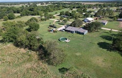 513 E Monroe Street, Maud, OK 74854