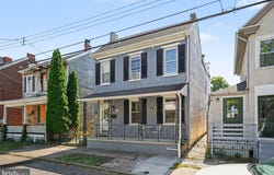 42 CHESTNUT Street, POTTSTOWN, PA 19464