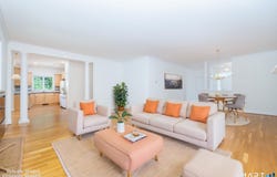 9 Ashton Circle, Simsbury, CT 06070
