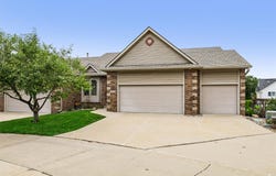 1016 NW Waterfront Drive, Ankeny, IA 50023