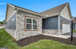 128 CARDINAL Drive, SHIPPENSBURG, PA 17257