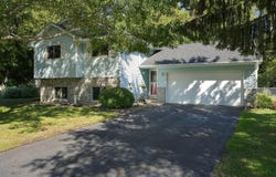 9441 Hames Avenue S, Cottage Grove, MN 55016