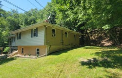 97 MAPLEWOOD Road, Berwick, PA 18603