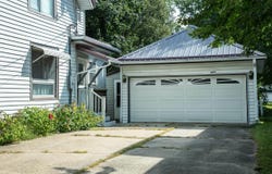409 1st St SE, Waverly, IA 50677
