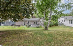 190 Westview Drive, Alma, MI 48801
