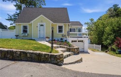 31 Beverly Circle, Smithfield, RI 02828