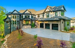 385 Squirrel Lane, Clover, SC 29710