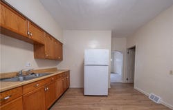 3240 Rothpletz St, Marshall Shadeland, PA 15212