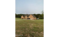 330 Carly Lane, Starkville, MS 39759