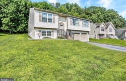 1017 SAYLOR DRIVE, TEMPLE, PA 19560