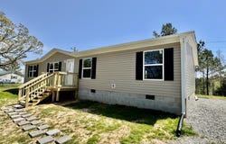 398 Presley Road, Lexington, TN 38351