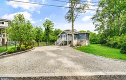 6 KATES TRACT, MOUNT HOLLY, NJ 08060