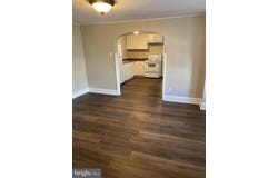 232 W UNION STREET, BURLINGTON, NJ 08016