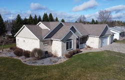 318 EAST TOWNE DR, Antigo, WI 54409