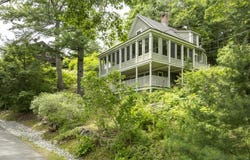 5 Massachusetts Avenue, Boothbay, ME 04544