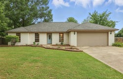 6 Eve Lane, Conway, AR 72034