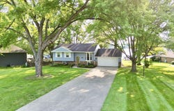 1860 E Choctaw Drive, London, OH 43140