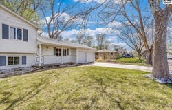 1001 E 32nd Ave, Hutchinson, KS 67502