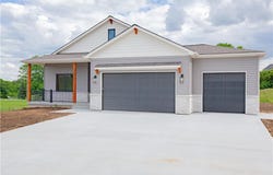 19079 Millstone Terrace, St Joseph, MO 64505
