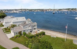 19 Defenders Row, Newport, RI 02840