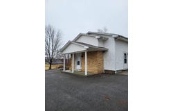 120 W Cumberland Ave., Jamestown, KY 42629