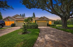 2013 FALL RIVER Court, SUN CITY CENTER, FL 33573