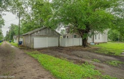 300 S Delaware, Columbus, KS 66725
