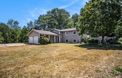 13554 Leonard Road, Nunica, MI 49448