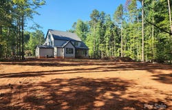 2410 Cherrywood Lane, Matthews, NC 28104