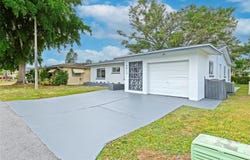 4917 NW 48th Ave, Tamarac, FL 33319
