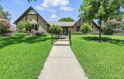 3629 Green Hollow Drive, Grand Prairie, TX 75052