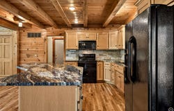 10808 Dickinson RD, Ozawkie, KS 66070
