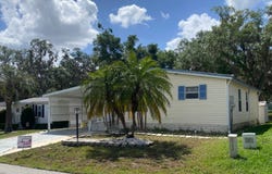28213 River Run Dr, Leesburg, FL 34748