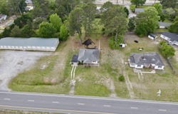 1830 Us Hwy 17, Williamston, NC 27892