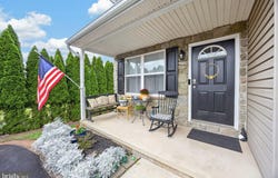 720 MONTGOMERY Avenue, PENNSBURG, PA 18073