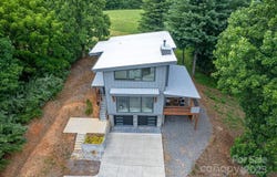 22 Lara Drive, Mills River, NC 28759
