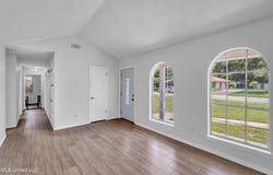 3411 Queen Elizabeth Drive, Ocean Springs, MS 39564