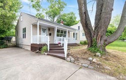 2617 Richards Drive SE, East Grand Rapids, MI 49506