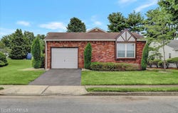 14 Weston Court, Marlboro, NJ 07746