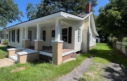 702 W Main Street, Benson, NC 27504