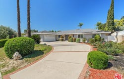 6951 Atoll Ave, North Hollywood, CA 91605