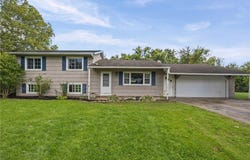 12 Spicewood Lane, Rochester, NY 14624