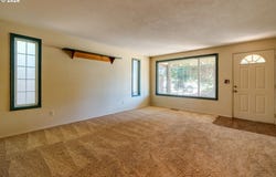 3005 E Lindquist Ct, Newberg, OR 97132