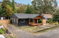 646 SE OAK St, WhiteSalmon, WA 98672