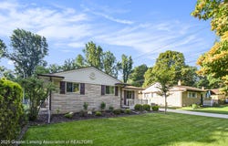 1809 S Holly Way, Lansing, MI 48910