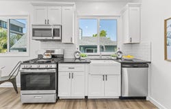 2832 Summit St, Oakland, CA 94609