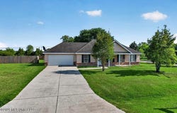 4 Arbor Bend Drive, Picayune, MS 39466